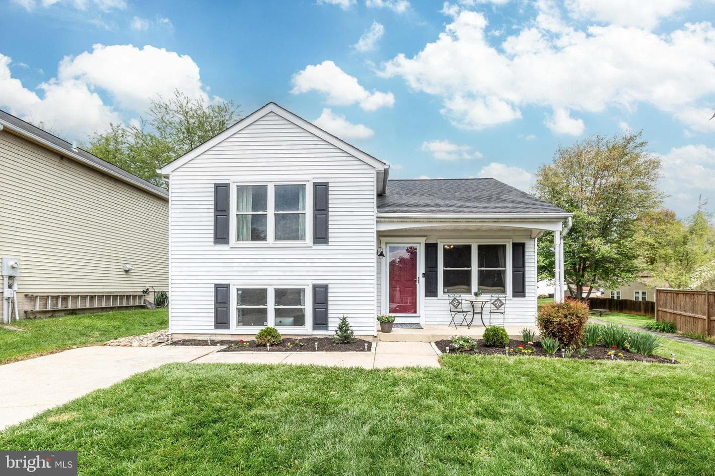 6396 Red Spruce Lane photo 4