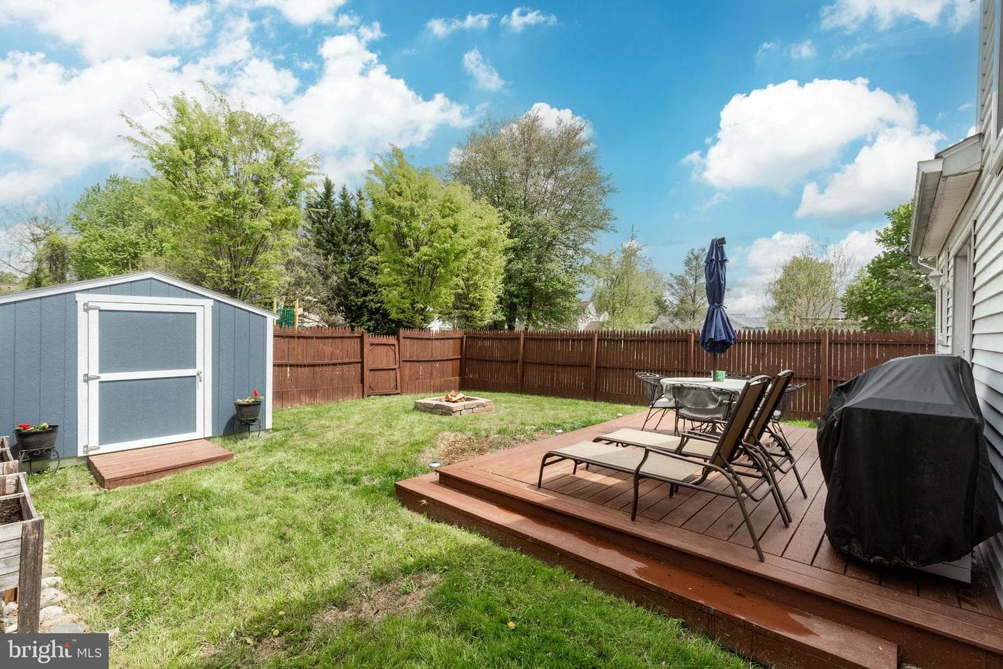 6396 Red Spruce Lane photo 6