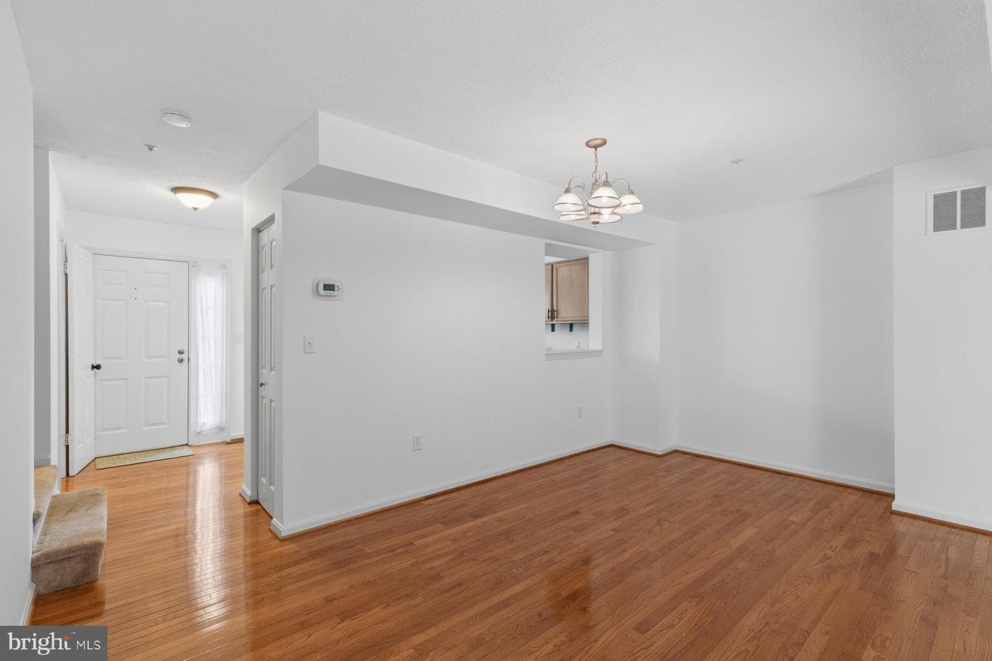 802 Medinah Circle photo 4