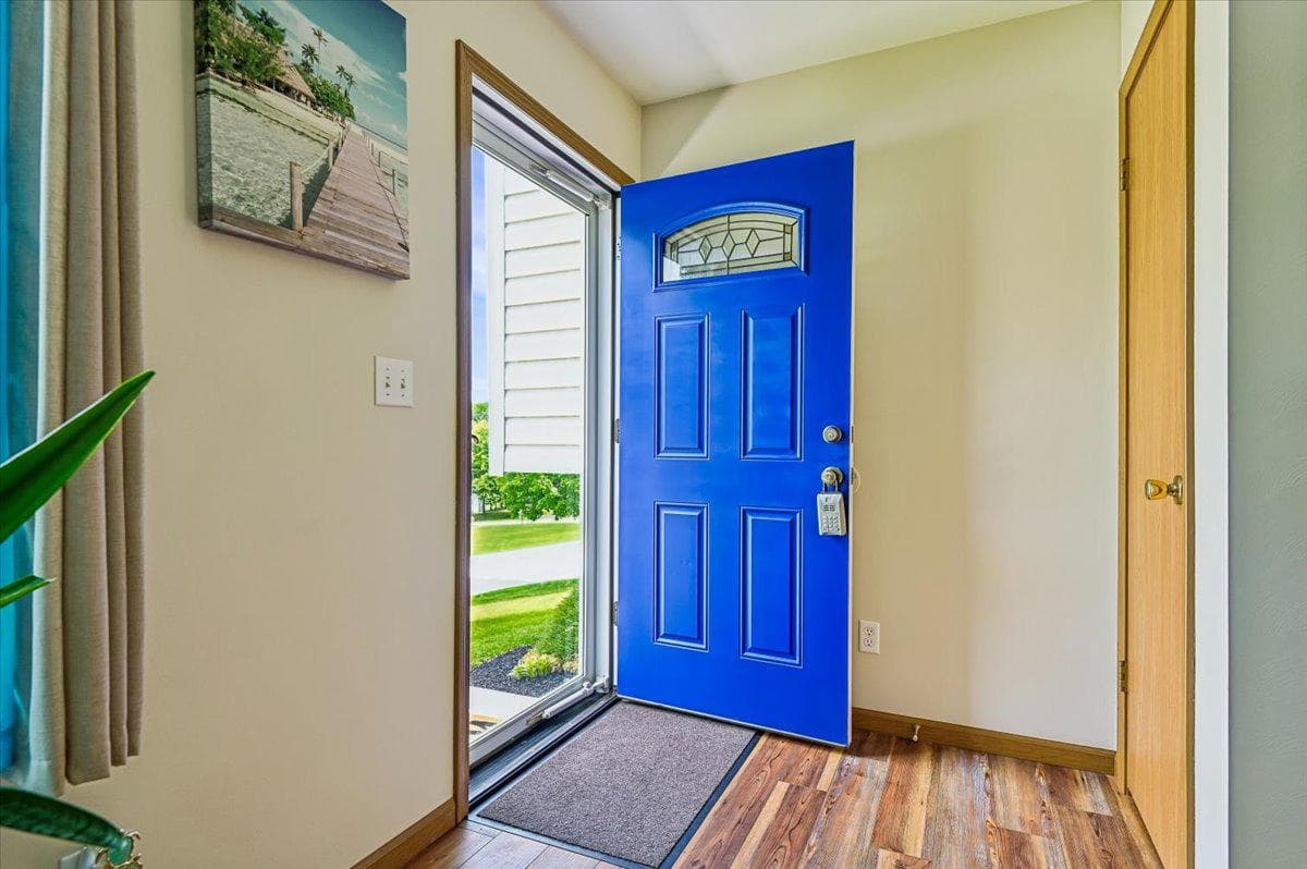 2813 Brougham Court photo 3