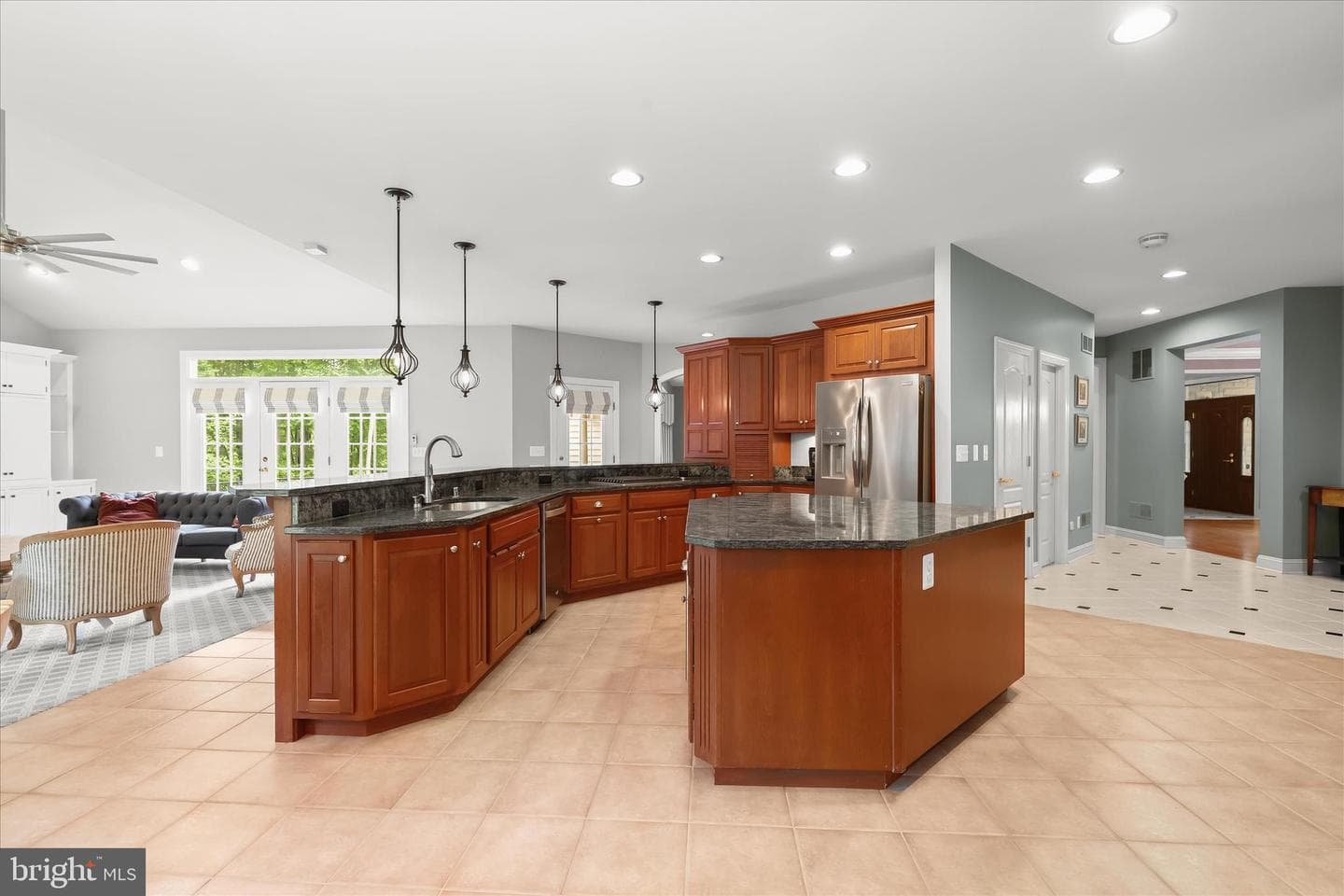 2400 Summerfield Drive photo 23