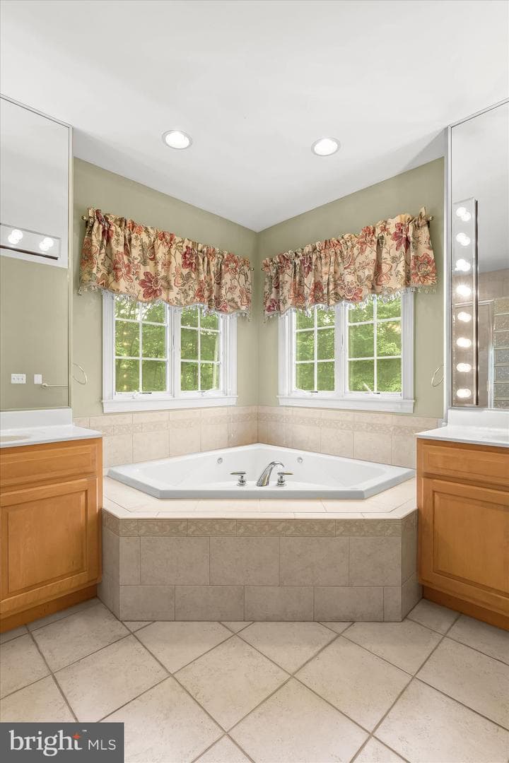 2400 Summerfield Drive photo 47