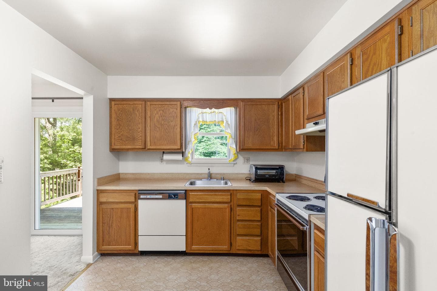 622 Barnes Avenue photo 8