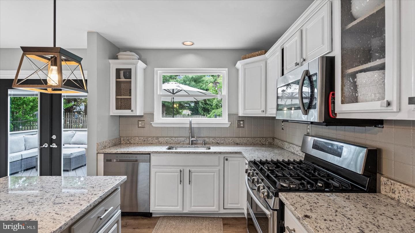 621 Trango Drive photo 32