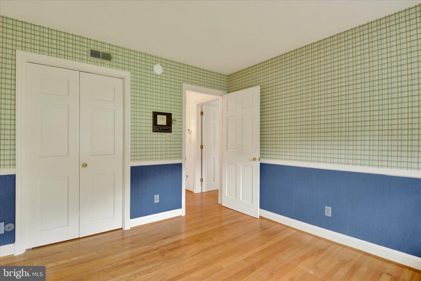 1645 Saint Paul Street photo 37