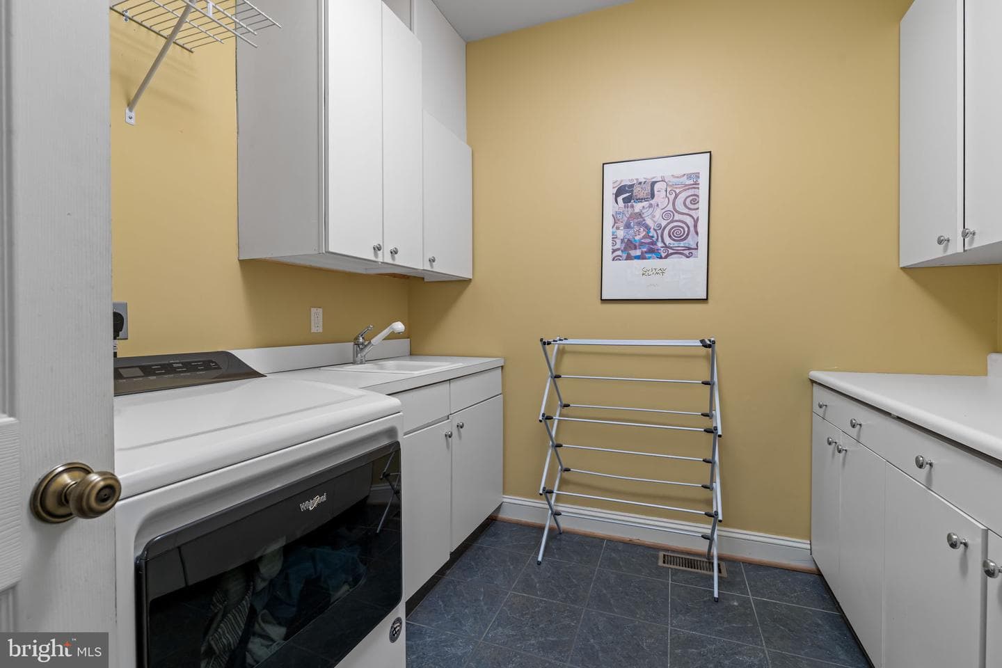 712 Lythe Hill Court photo 33