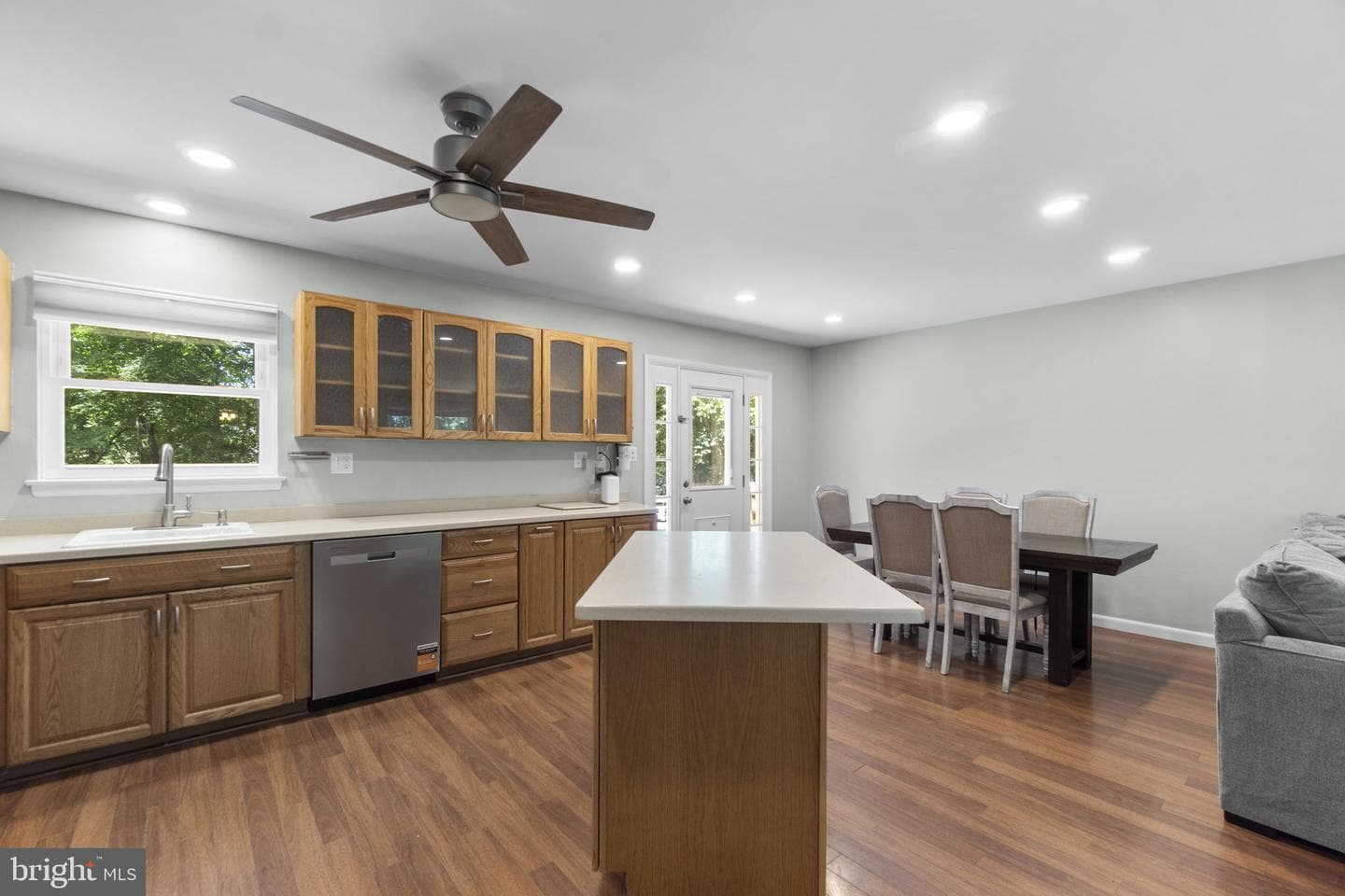 5804 Miriam Drive photo 23