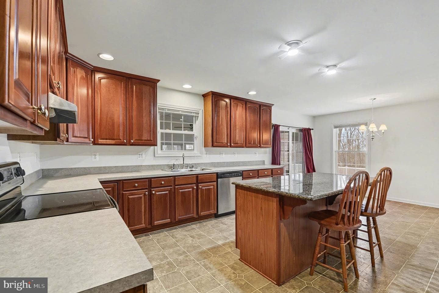 1645 Timber Summit Drive photo 16