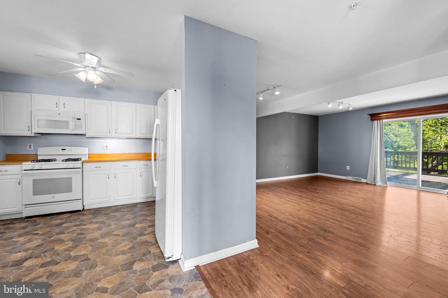 4630 Marksman Court photo 6