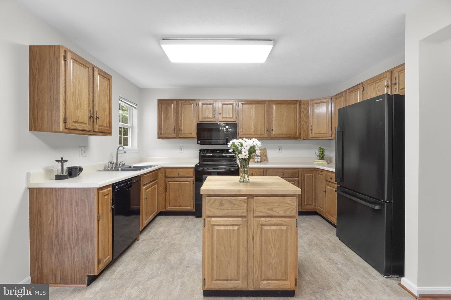 76 Marhill Court photo 18