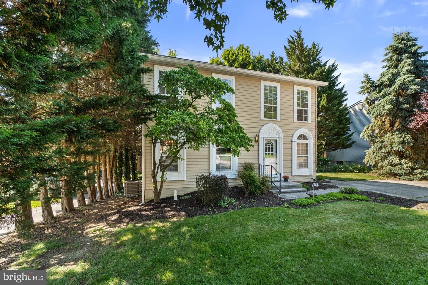 76 Marhill Court photo 2