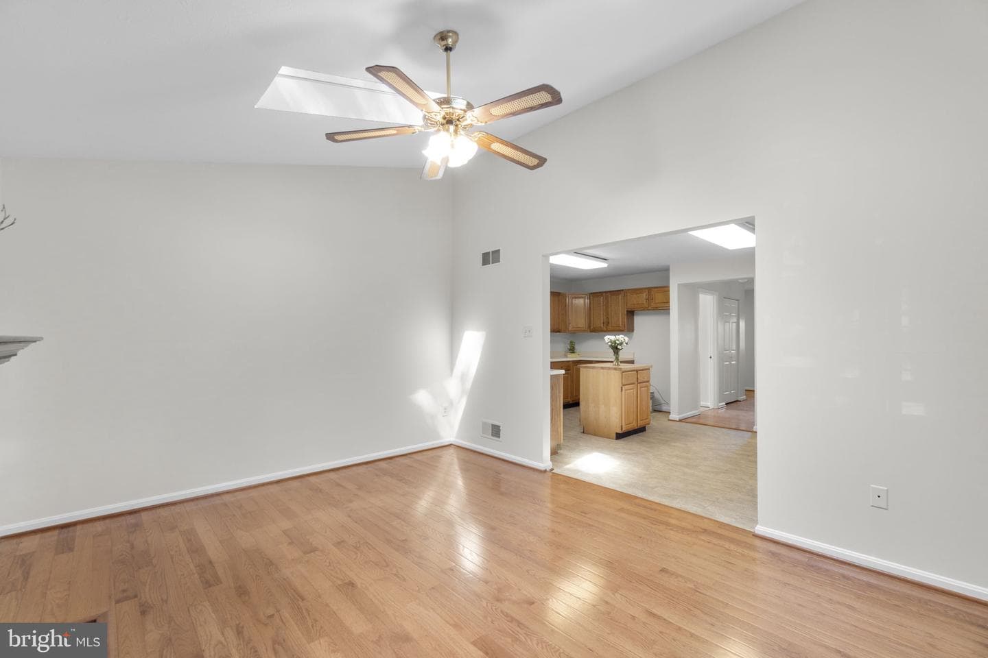 76 Marhill Court photo 23