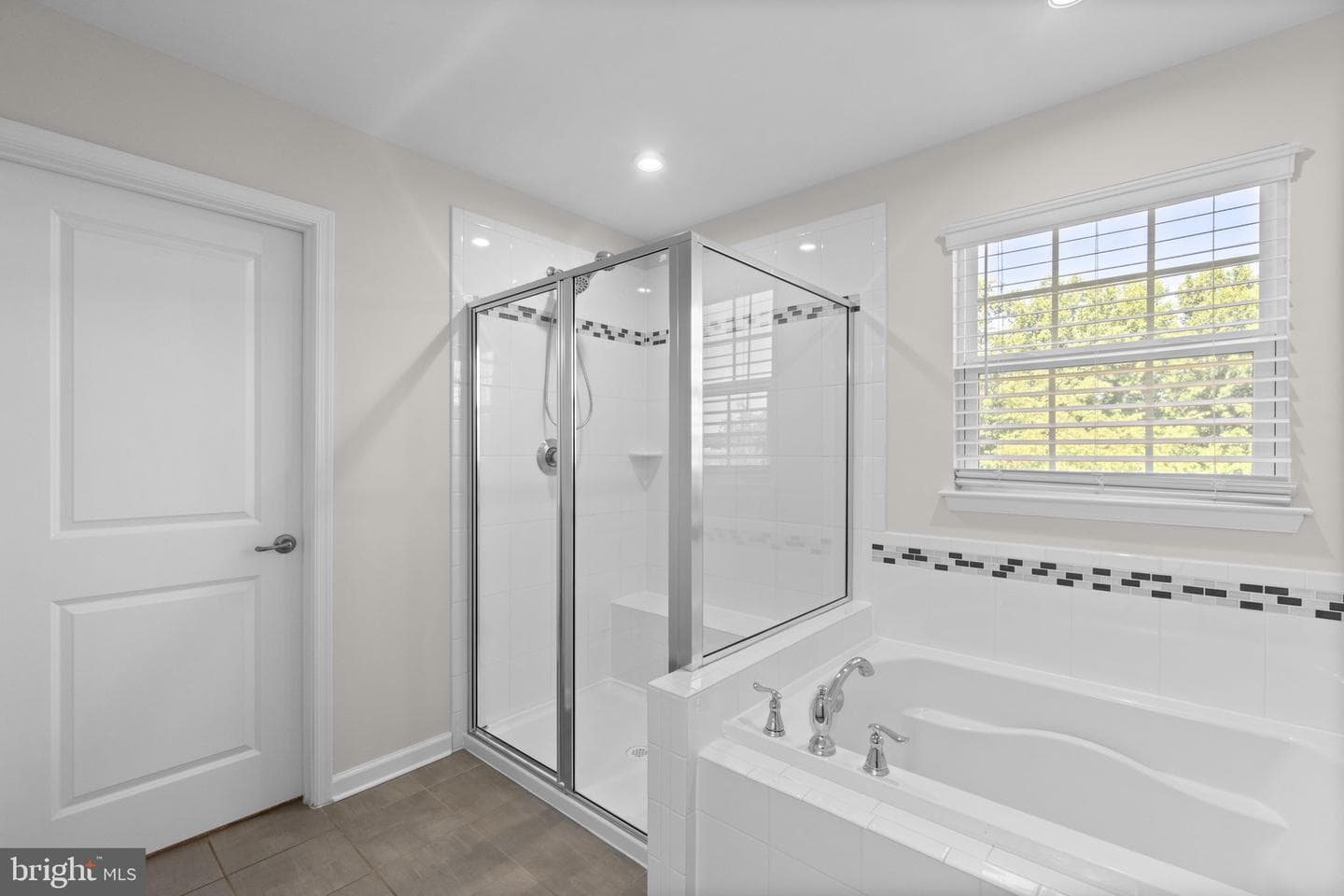 696 Wilford Court photo 42