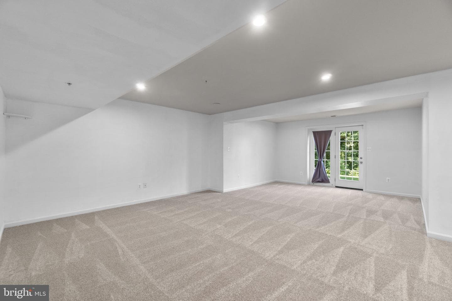 696 Wilford Court photo 56