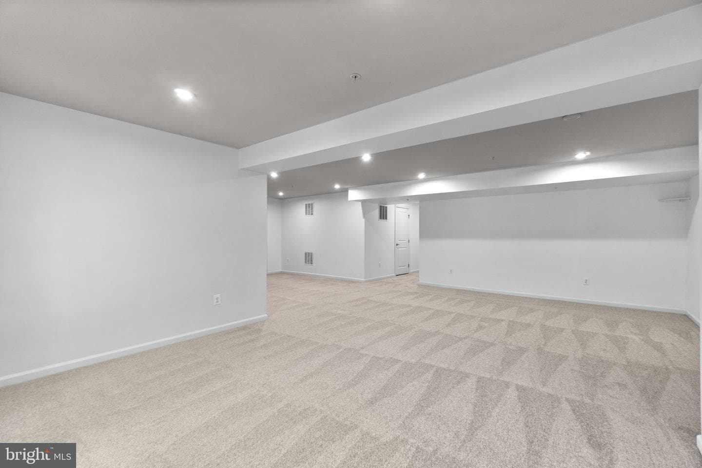 696 Wilford Court photo 57