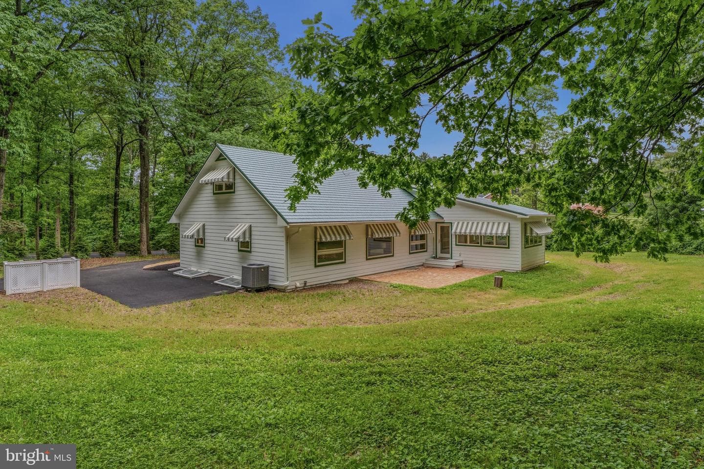 2425 Albert Rill Road photo 42