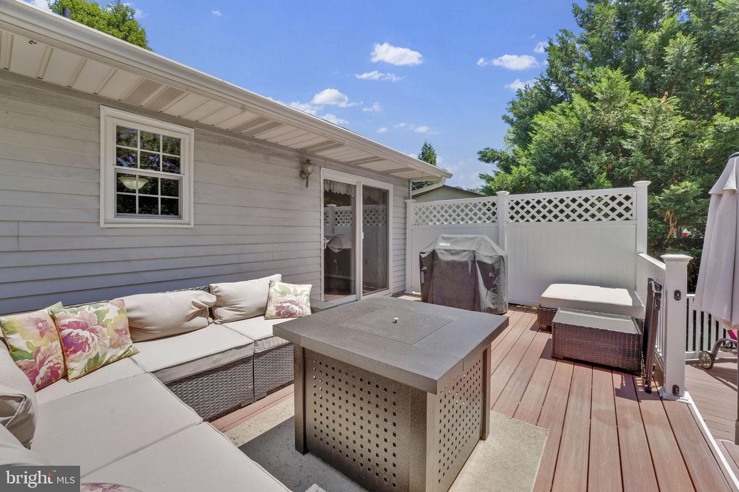 7094 Saddle Drive photo 37