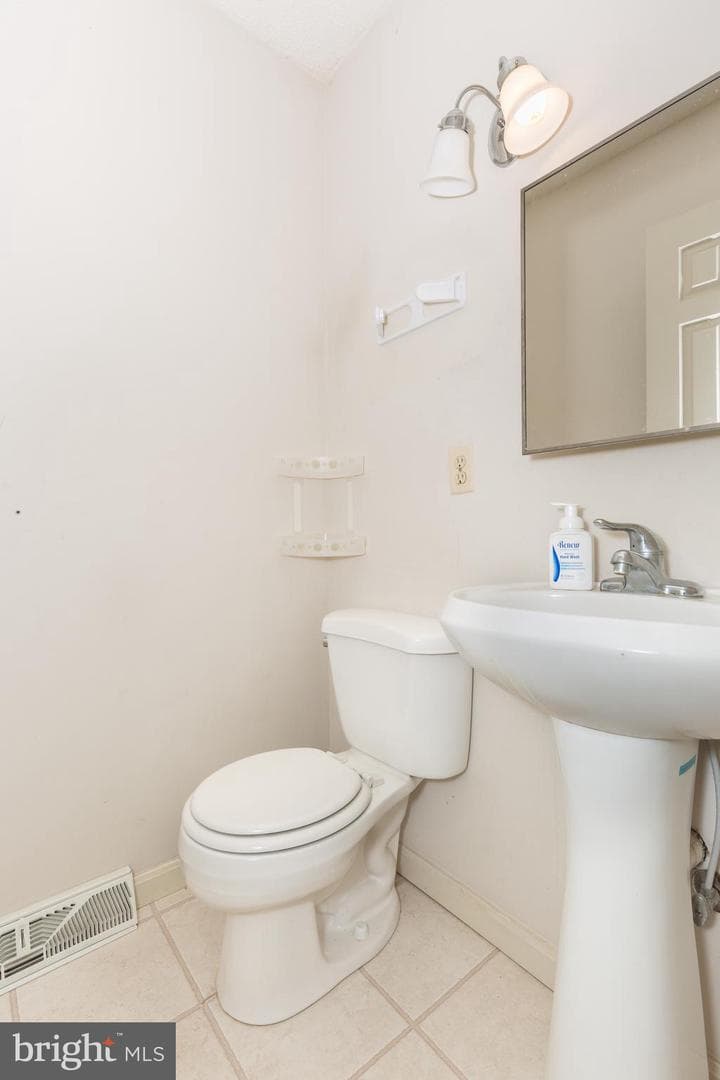 4107 Murphys Run Court photo 10