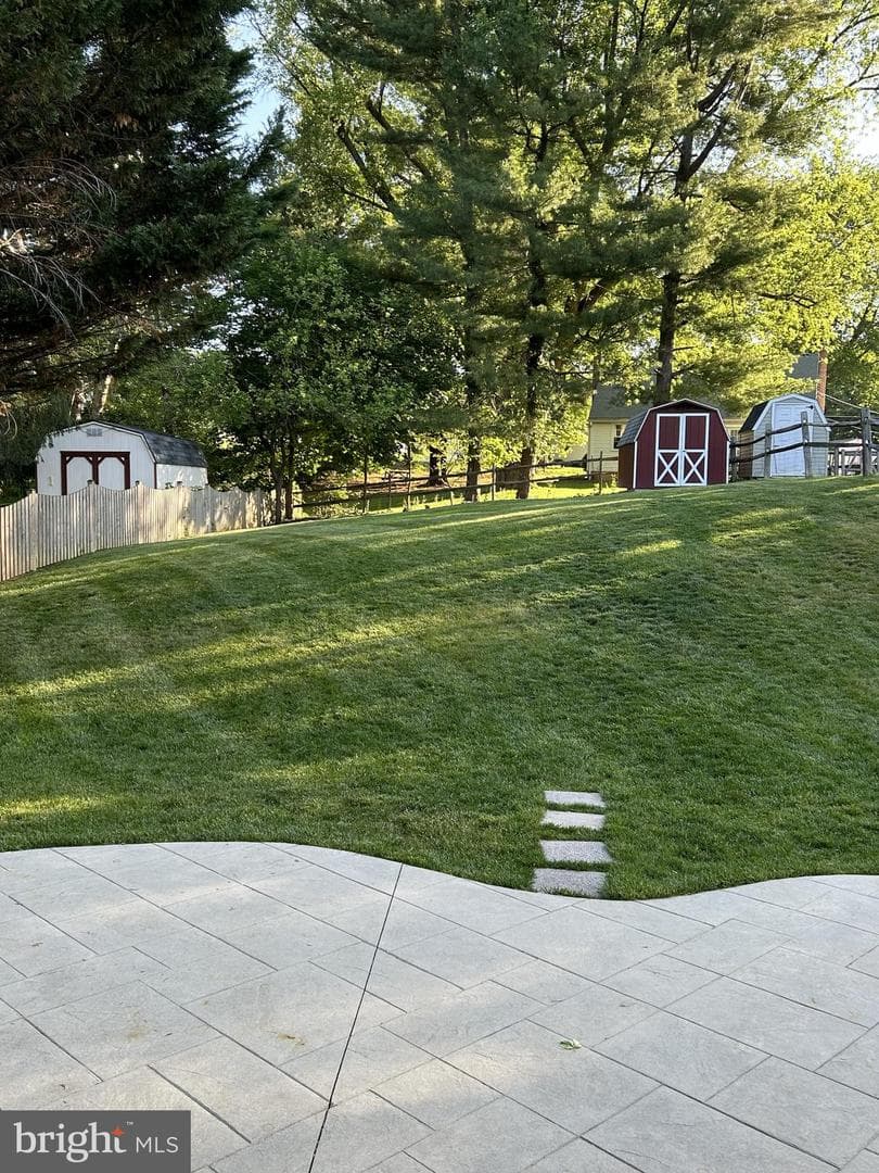 628 Autumn Sky Court photo 33