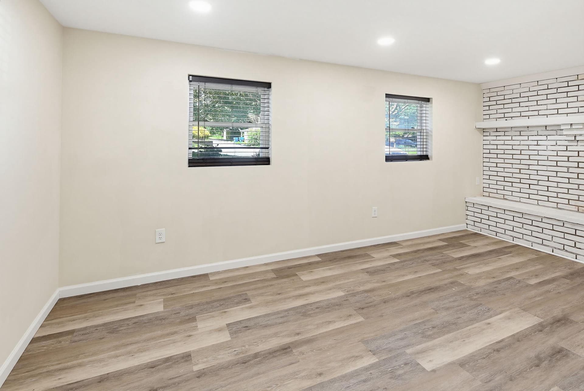 119 Schoolhouse Road photo 32