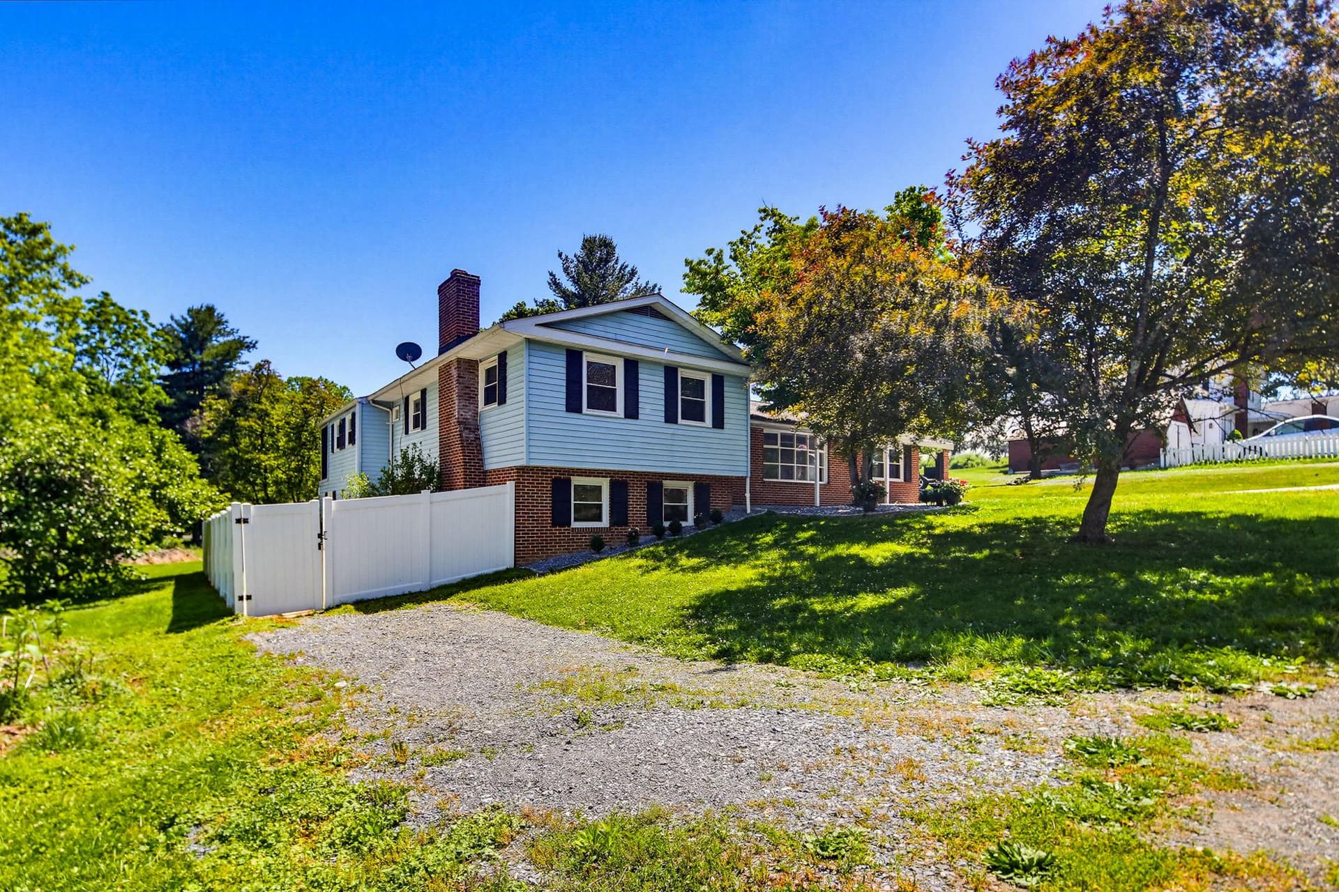 119 Schoolhouse Road photo 4