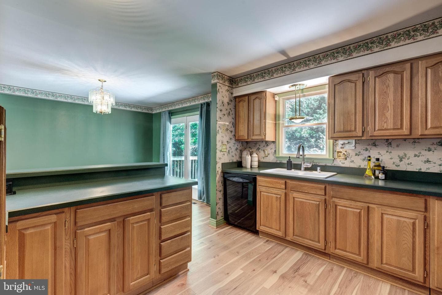 1260 Campus Court photo 15