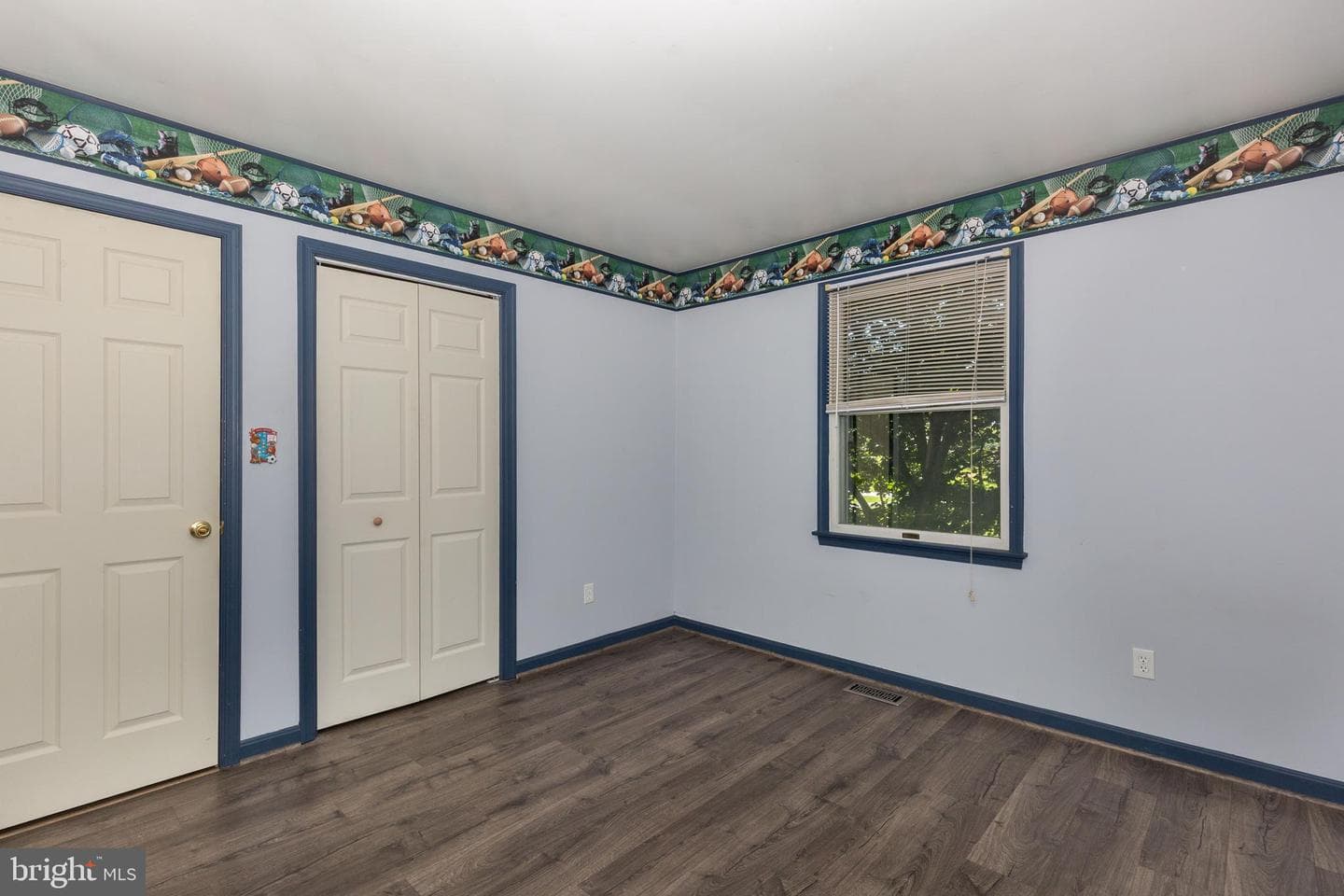1260 Campus Court photo 22