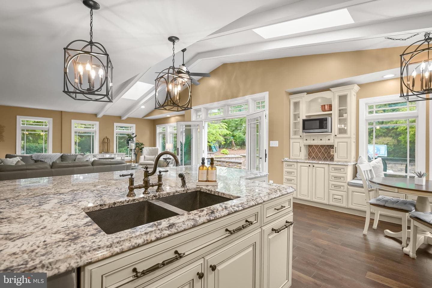 1900 Tea Mint Drive photo 19