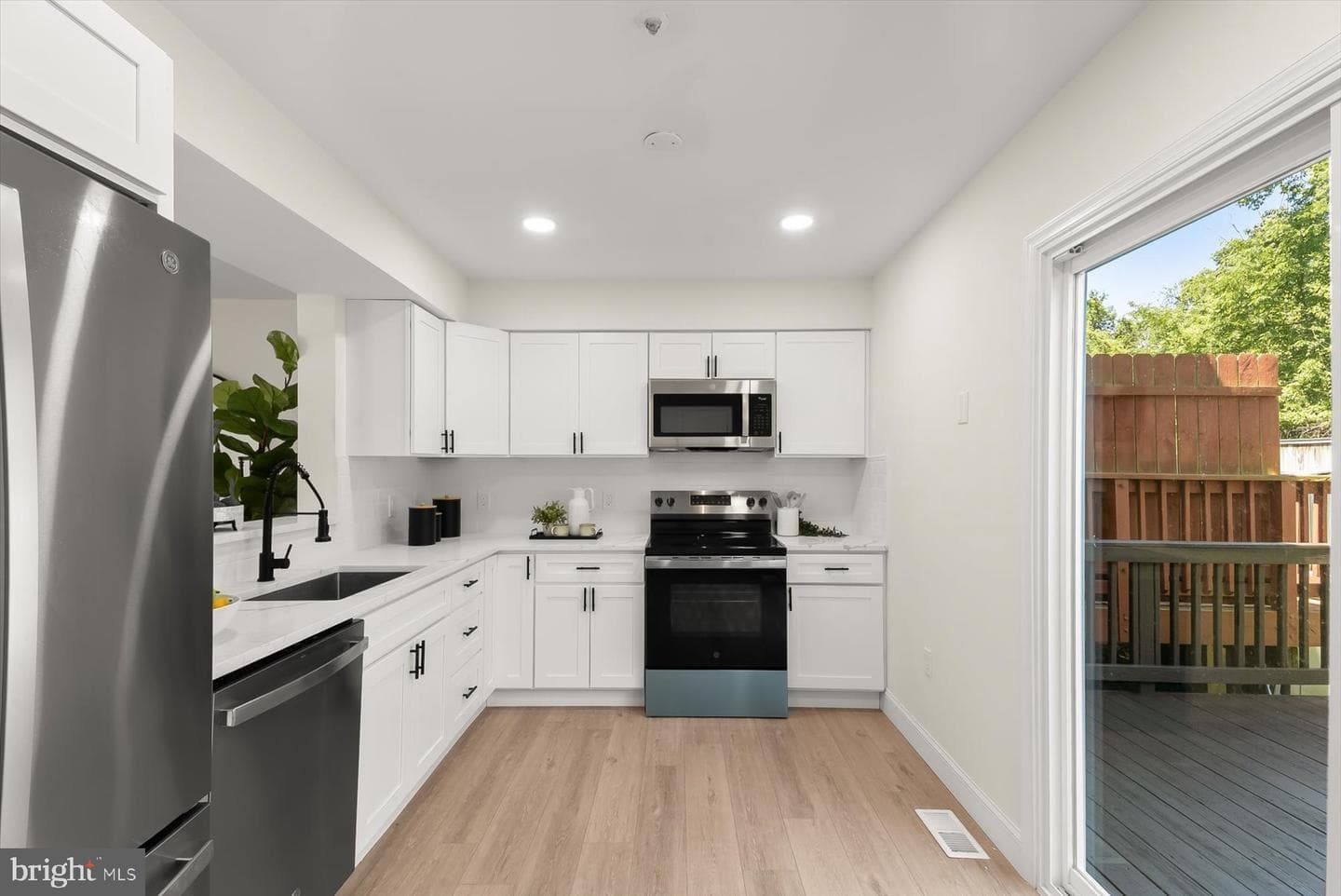 782 Medinah Circle photo 11