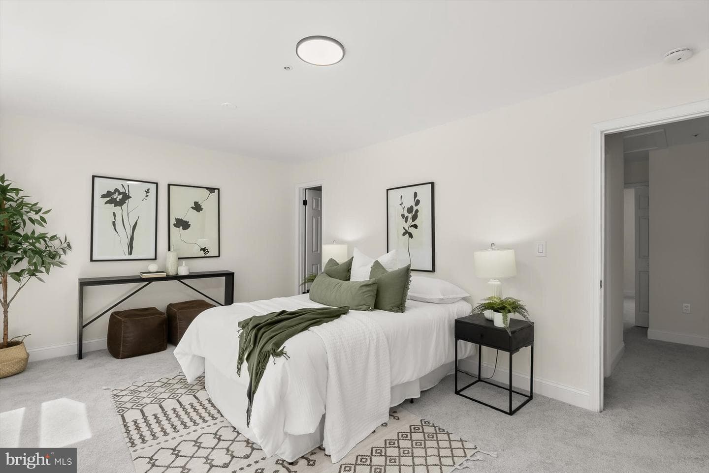 782 Medinah Circle photo 14