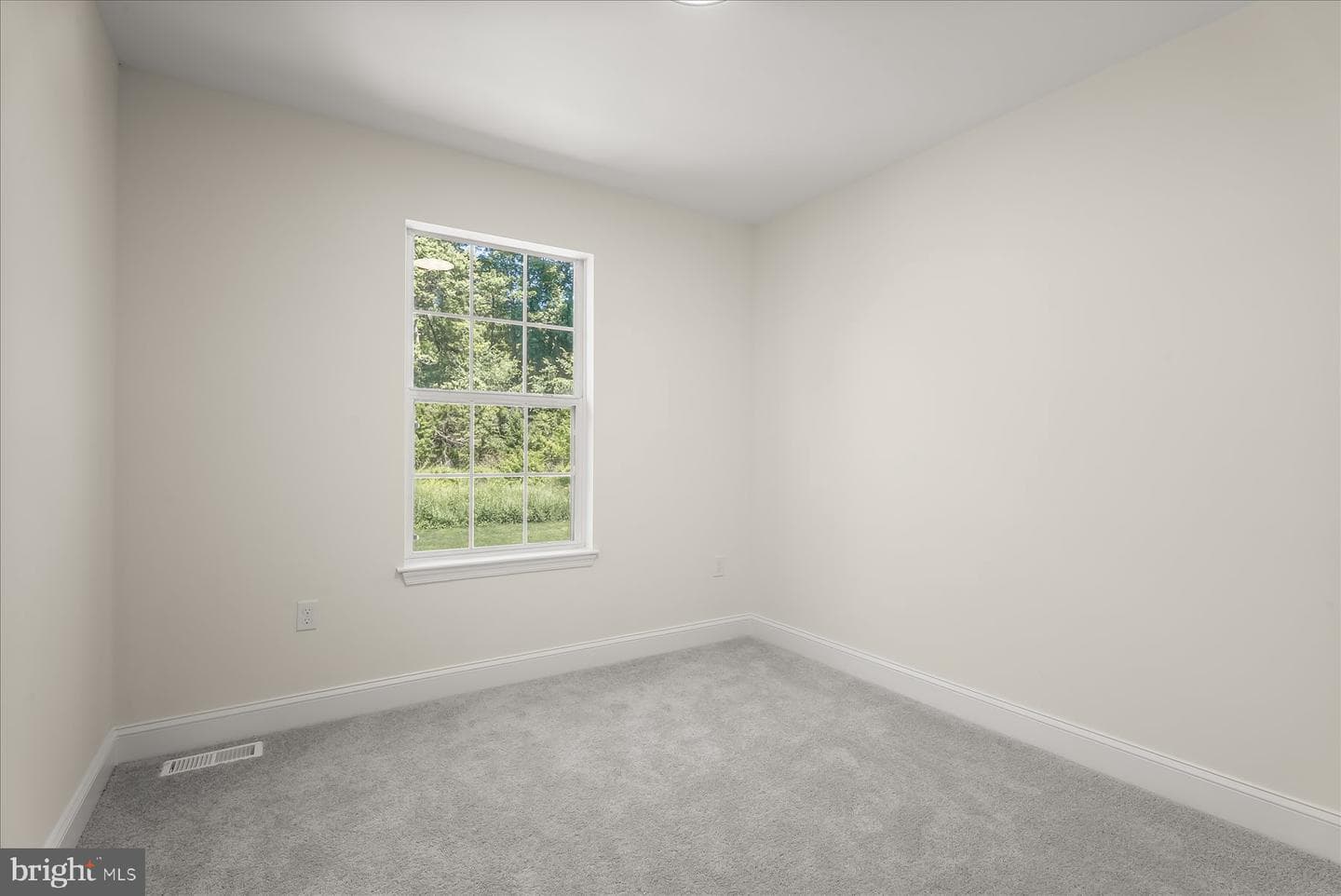 782 Medinah Circle photo 18