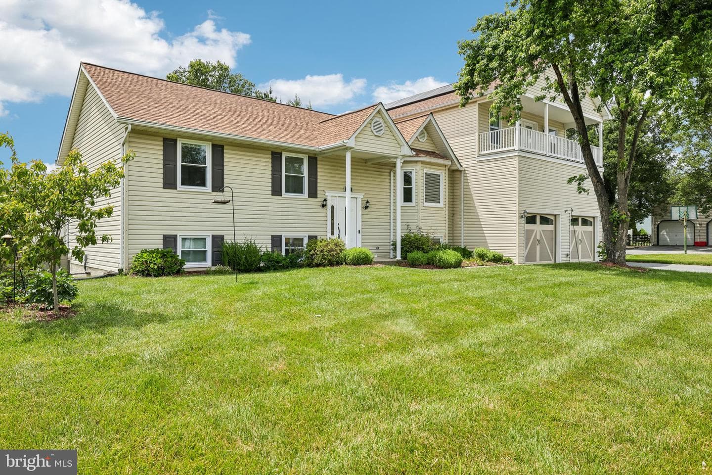 902 Clauser Court photo 9