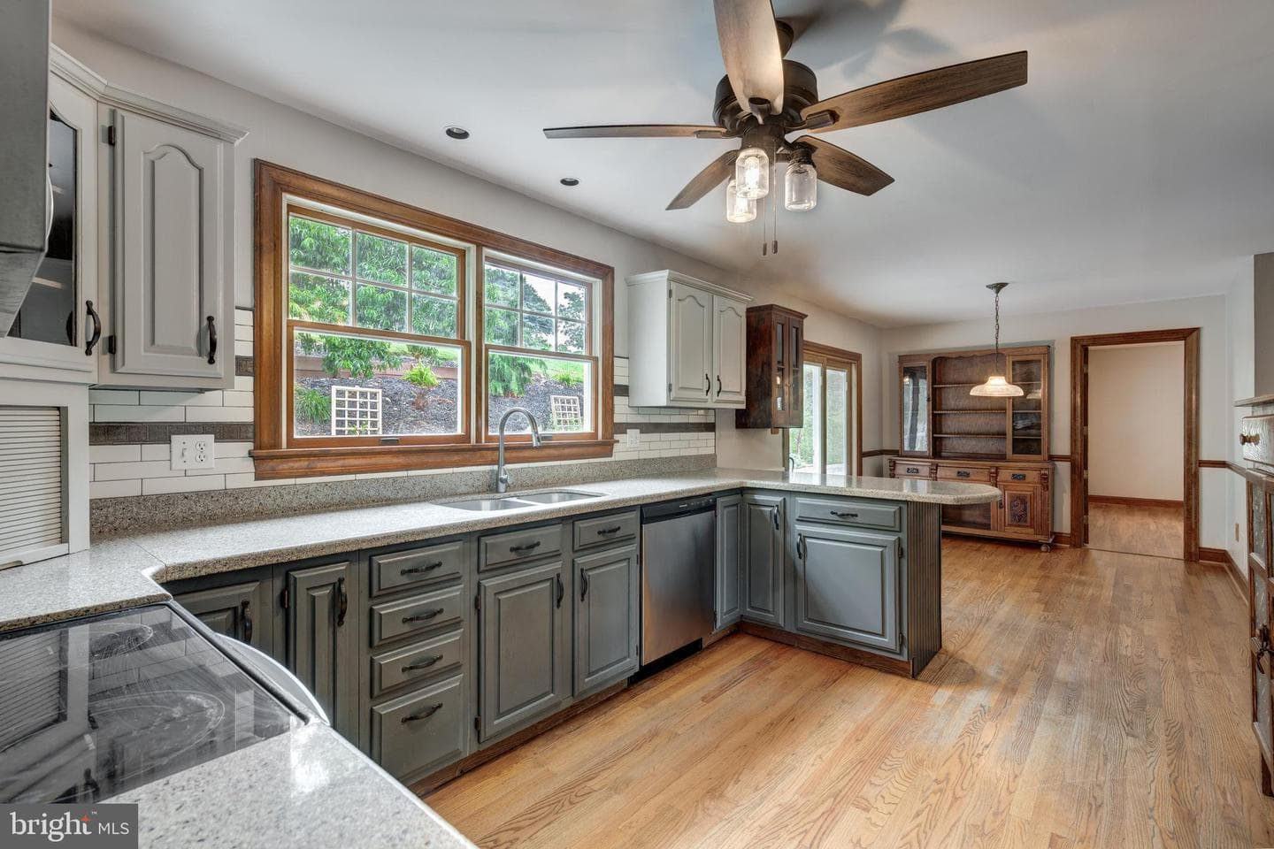 15 Ridge View Drive photo 8