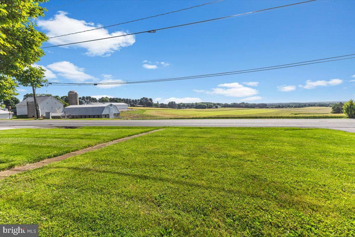 6824 Woodbine Road photo 38