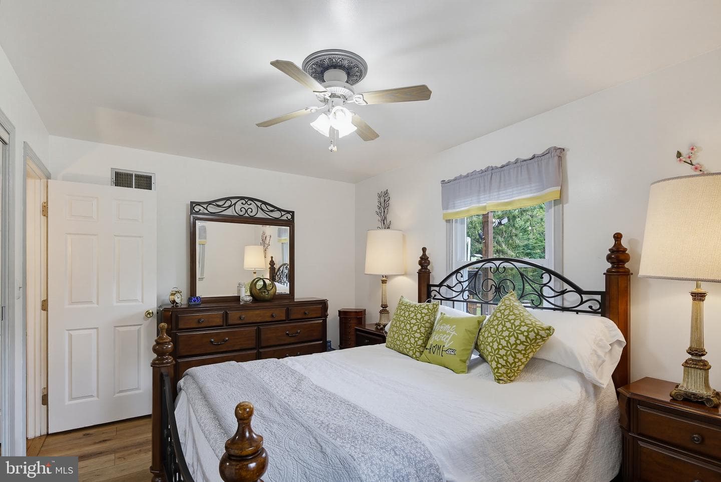 1488 Algonquin Court photo 11