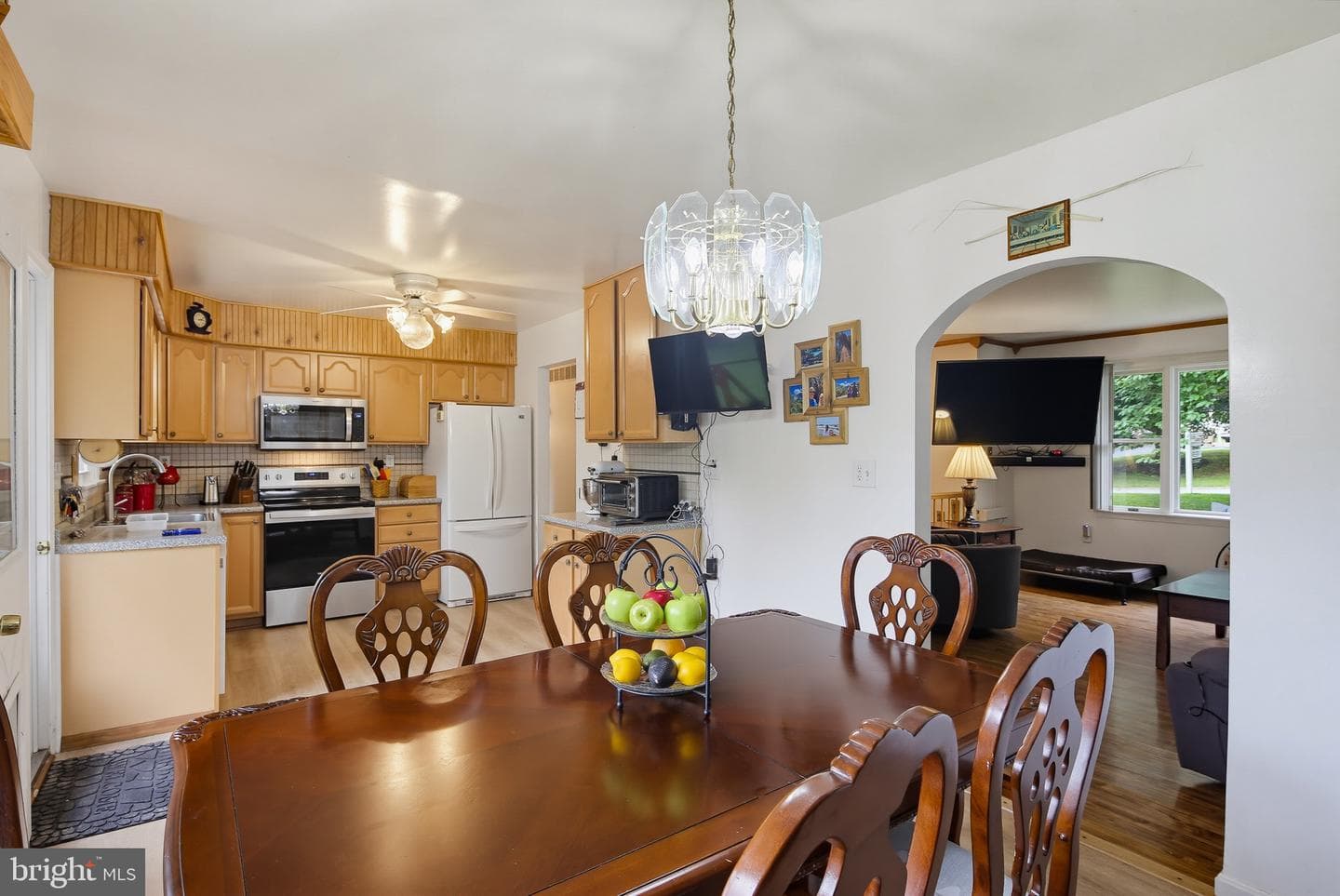 1488 Algonquin Court photo 5