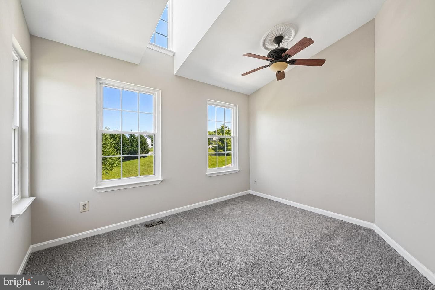 63 Sable Court photo 4