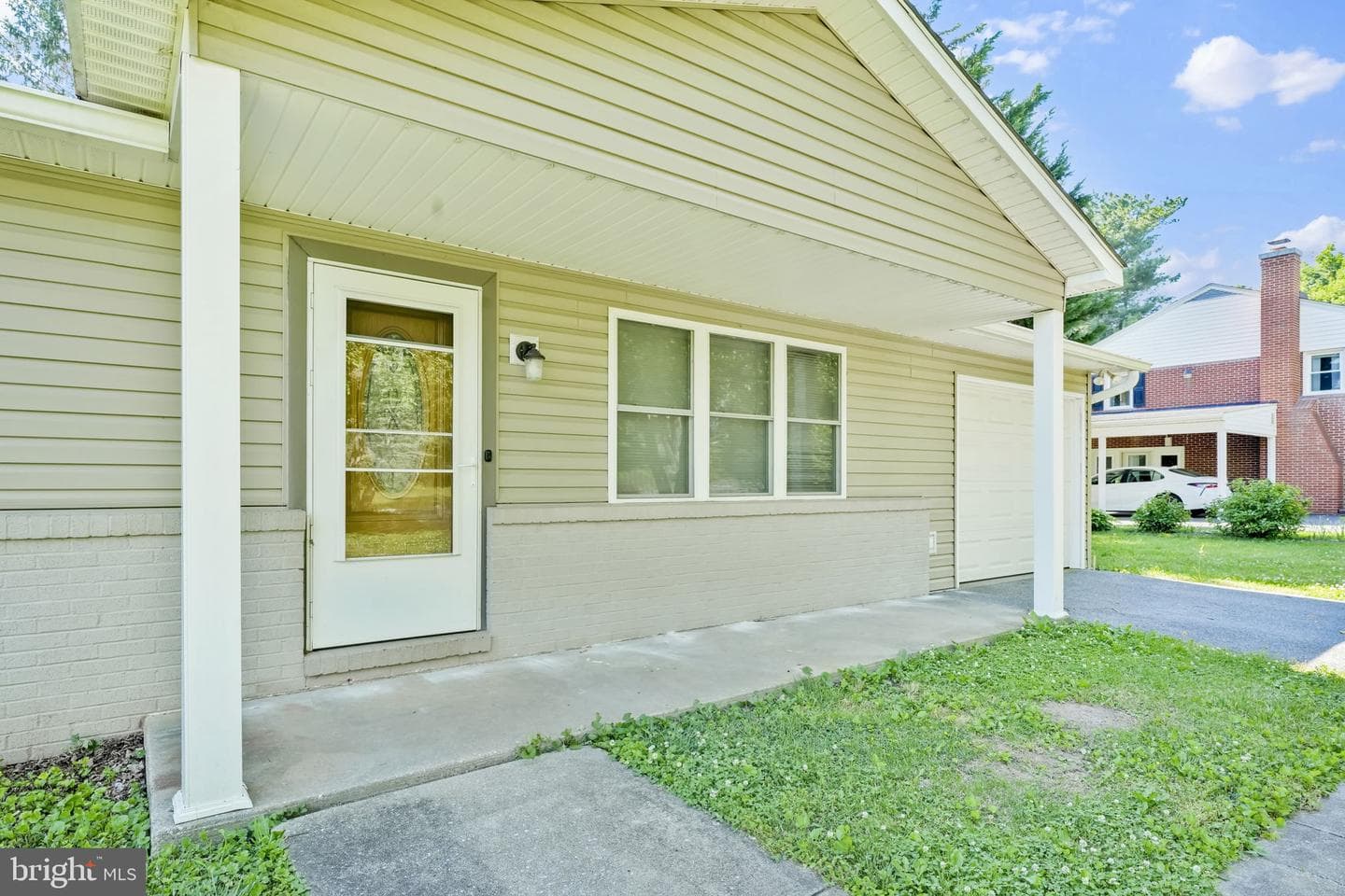 810 Wisteria Drive photo 6