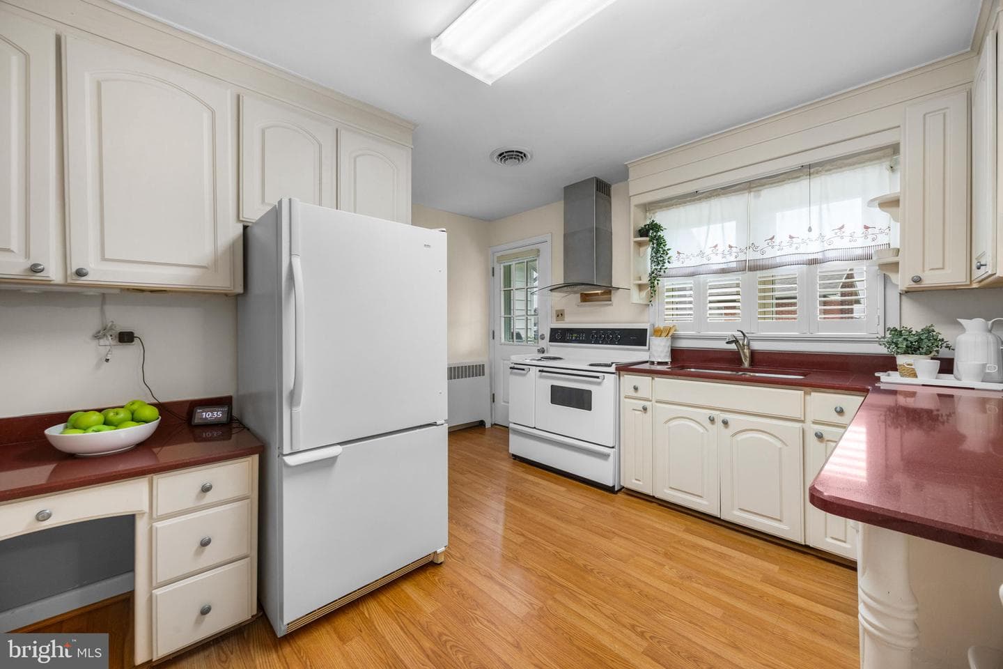 2883 Park Avenue photo 22
