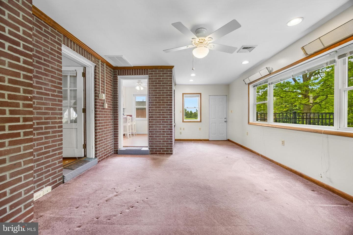 2883 Park Avenue photo 44