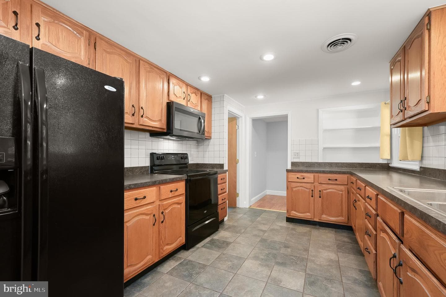 7416 Centre Street photo 20