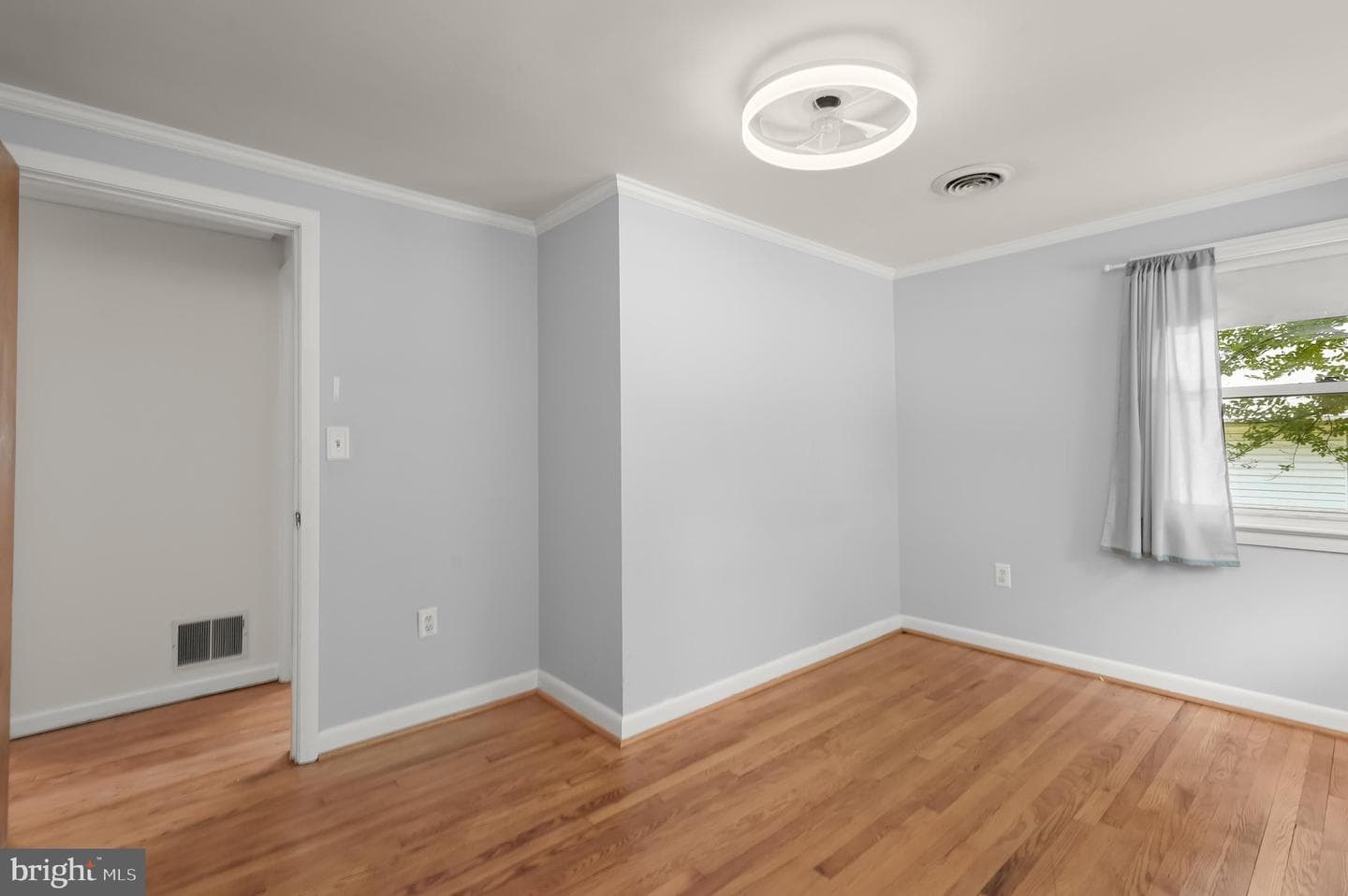 7416 Centre Street photo 35