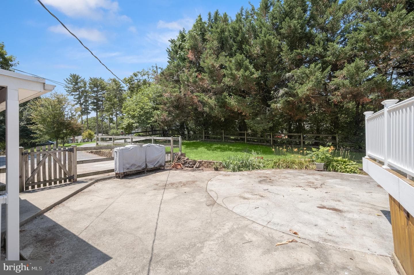 7416 Centre Street photo 54