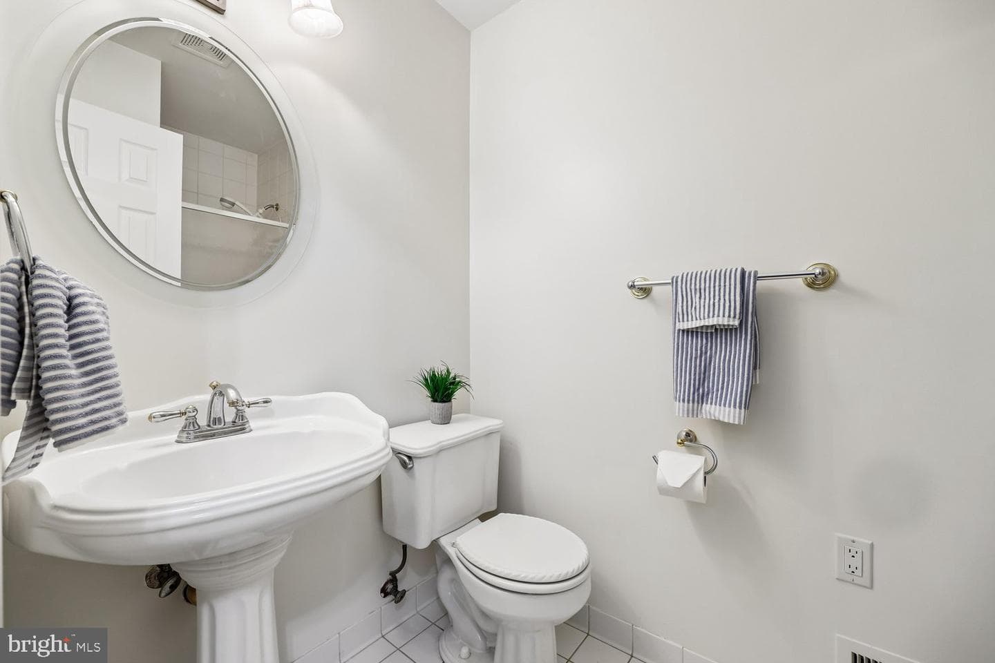 2404 Braddock Road photo 29