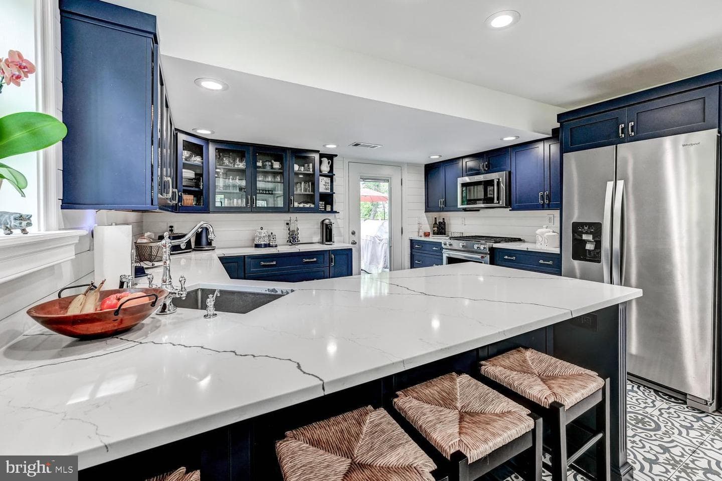 2546 Hollingsworth Road photo 17