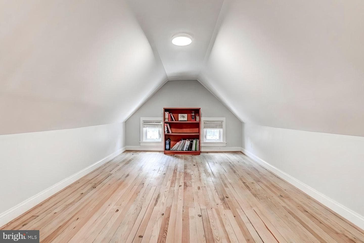 2546 Hollingsworth Road photo 34