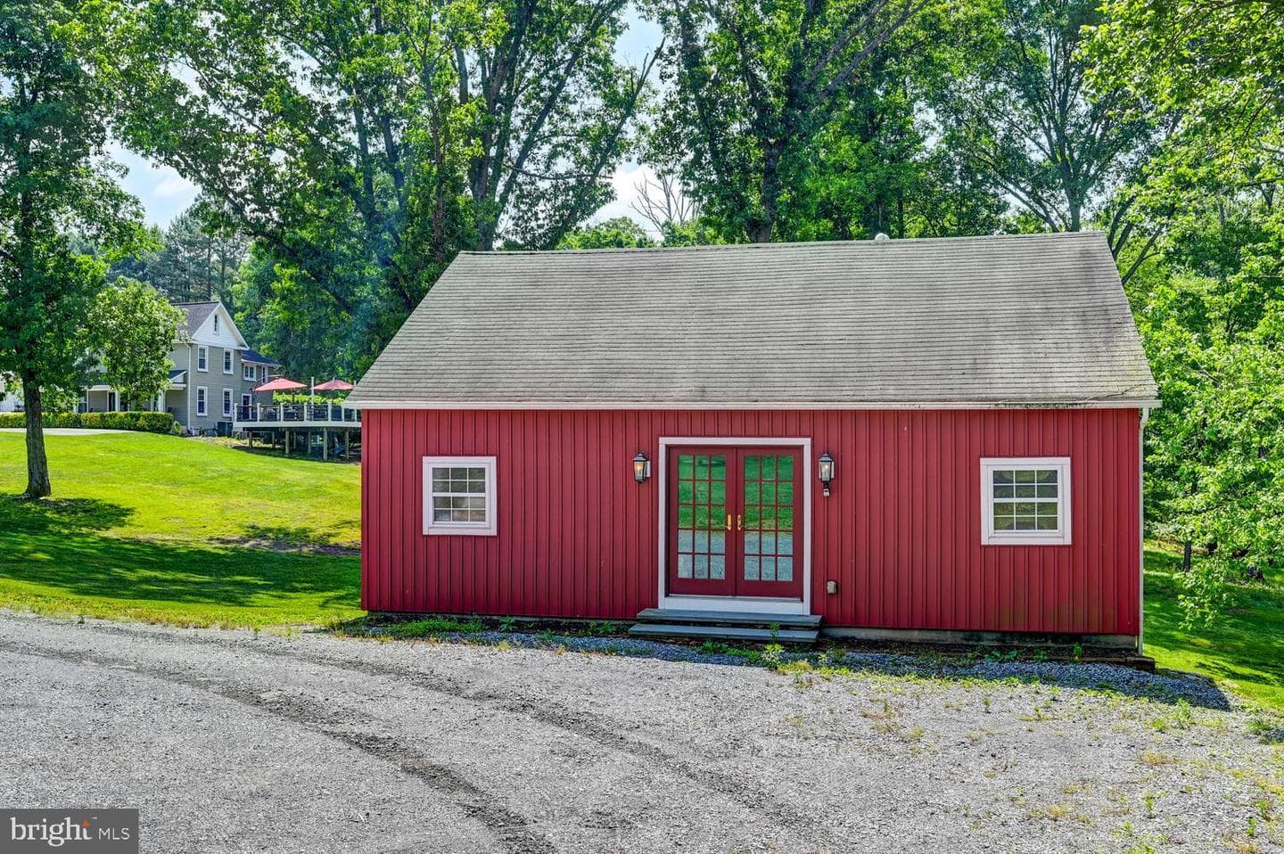 2546 Hollingsworth Road photo 45