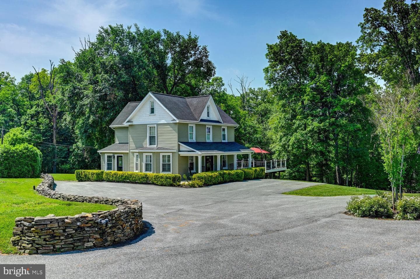 2546 Hollingsworth Road photo 53