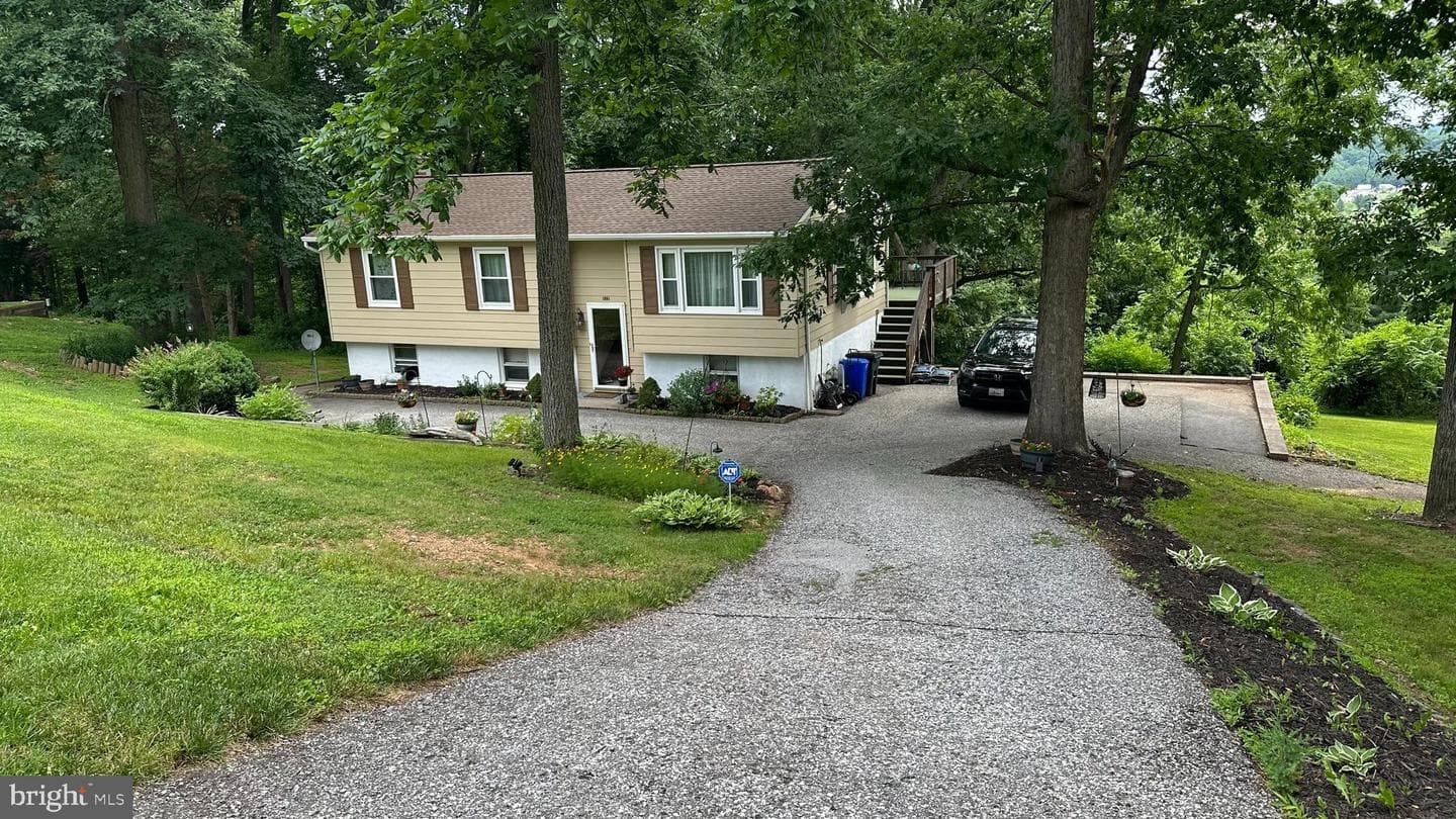 1521 Amalfi Drive, Westminster