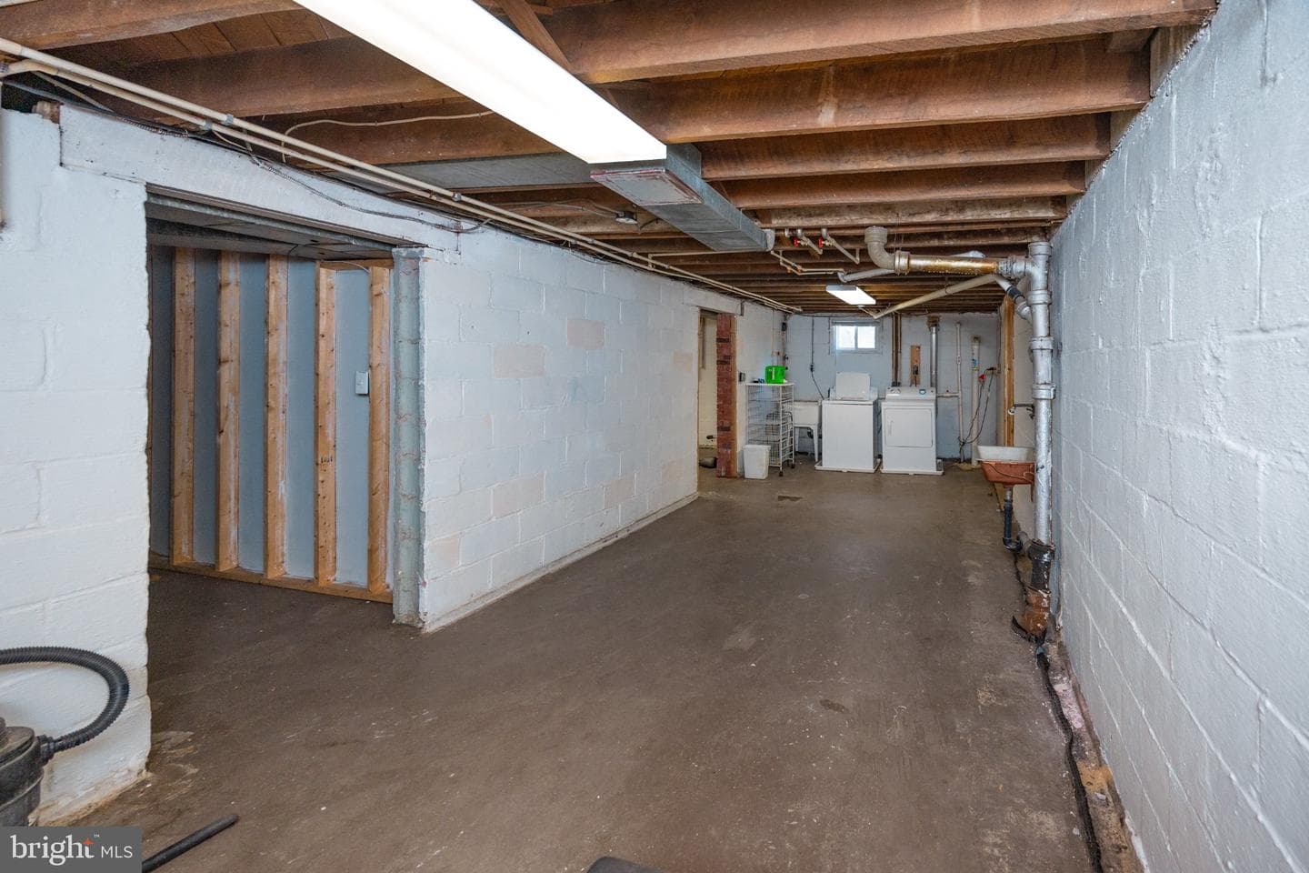 515 Locust photo 105